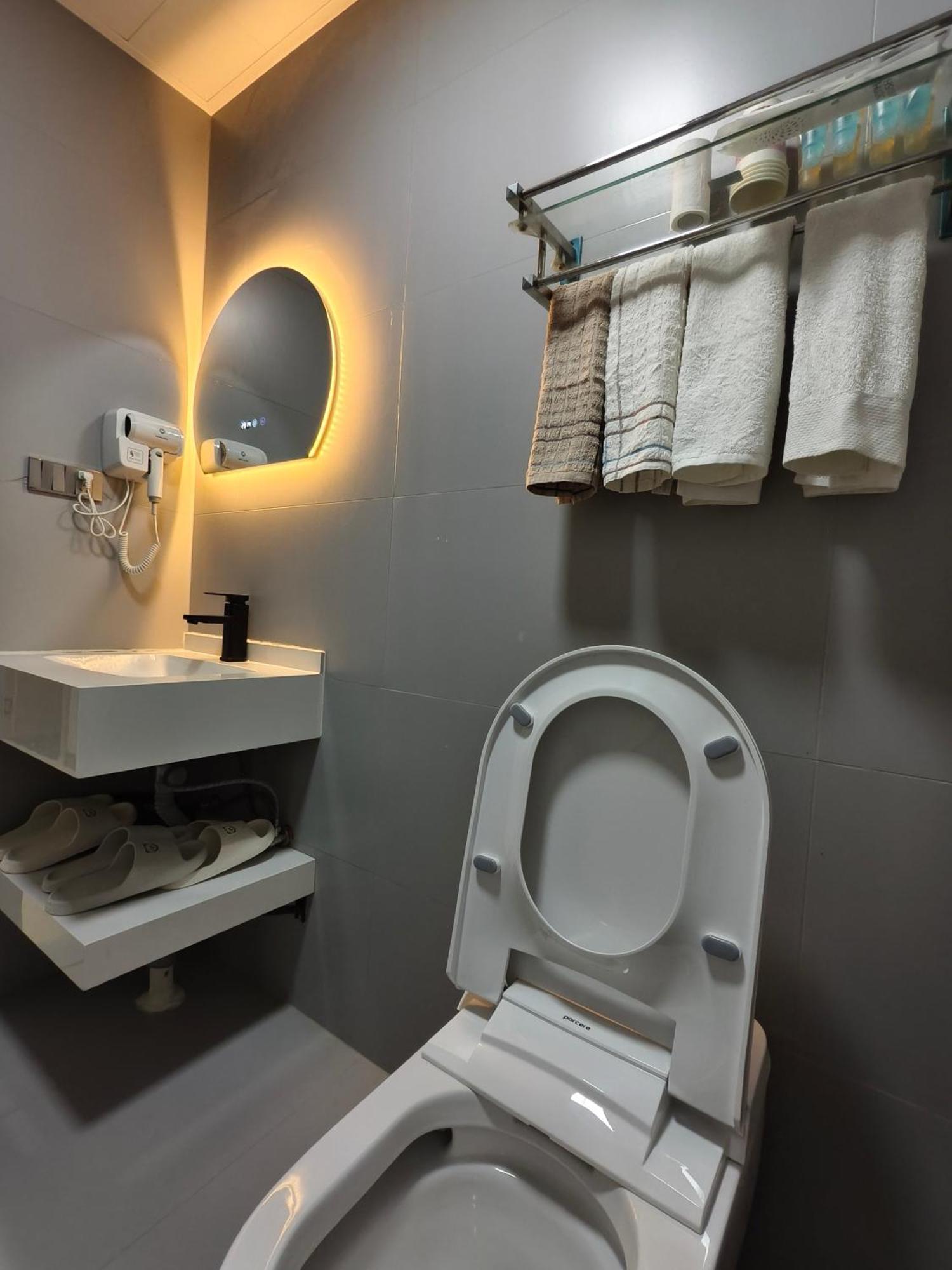 Huashan International Youth Hostel Huayin Екстериор снимка